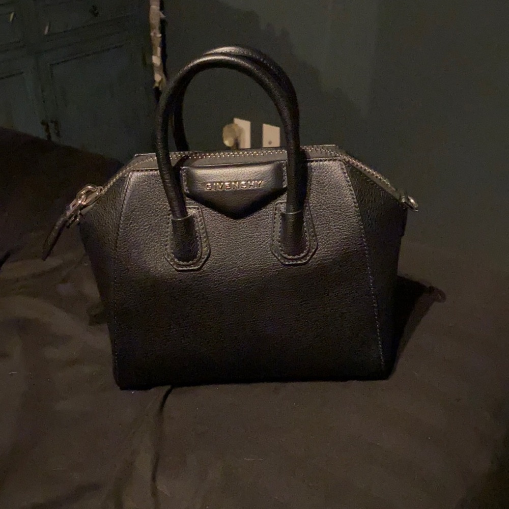 Givenchy mini antigona